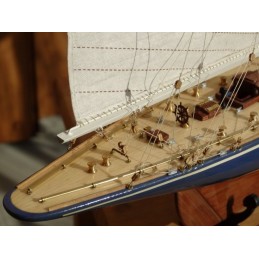 Endeavour 1934 avec outils 1/80 bateau en bois Amati Amati 1700/10 - 2