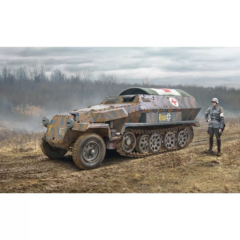 Sd.Kfz.251/8 Ambulance 1/72 Italeri Italeri I7077 - 1