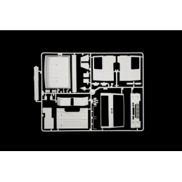 Volvo FH16 cloaked with 1/24 Italeri tailgate Italeri I3945 - 5