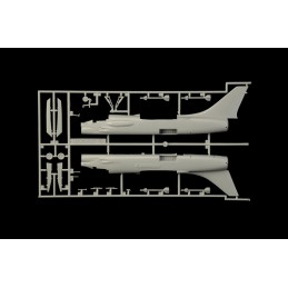 F-8E Crusader 1/72 Italeri aircraft Italeri I1456 - 10