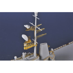 Boat JEANNE D'ARC French helicopter carrier 2008 1/350 Trumpeter Trumpeter TR05635 - 7