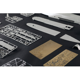 copy of Boat JEANNE D'ARC French helicopter carrier 2008 1/350 Trumpeter Trumpeter TR056356 - 11