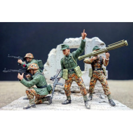 Nachtjäger Soldier Figures (Berlin 1945) 1/35 Dragon  D6089 - 2